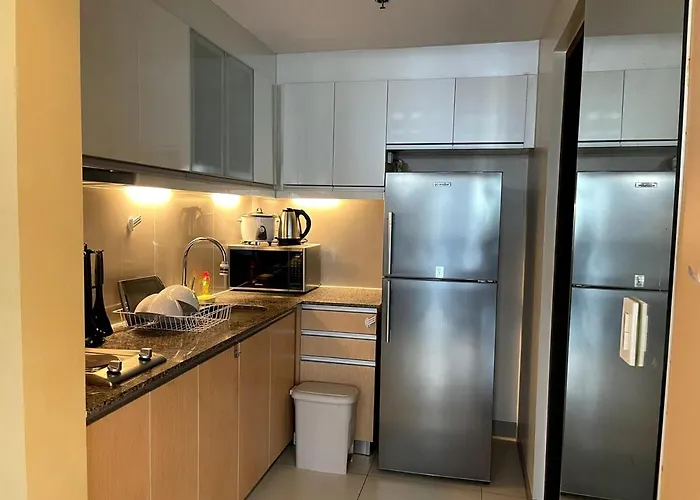 Getaway 1br One Uptown Bgc With Sound System Manila