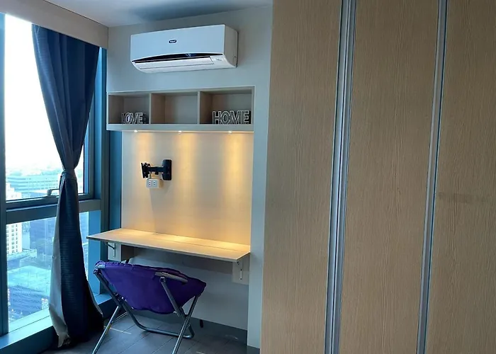 Getaway 1br One Uptown Bgc With Sound System * Manila