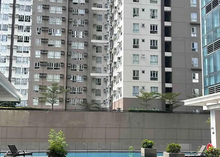 Apartment Getaway 1br One Uptown Bgc With Sound System Manila