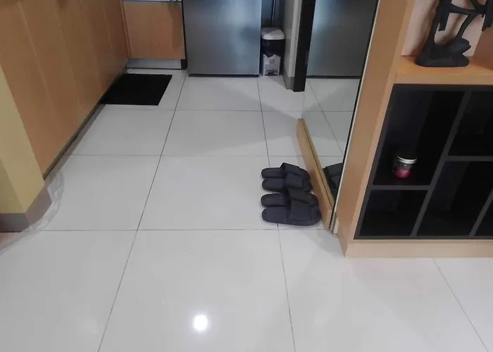 Getaway 1br One Uptown Bgc With Sound System *